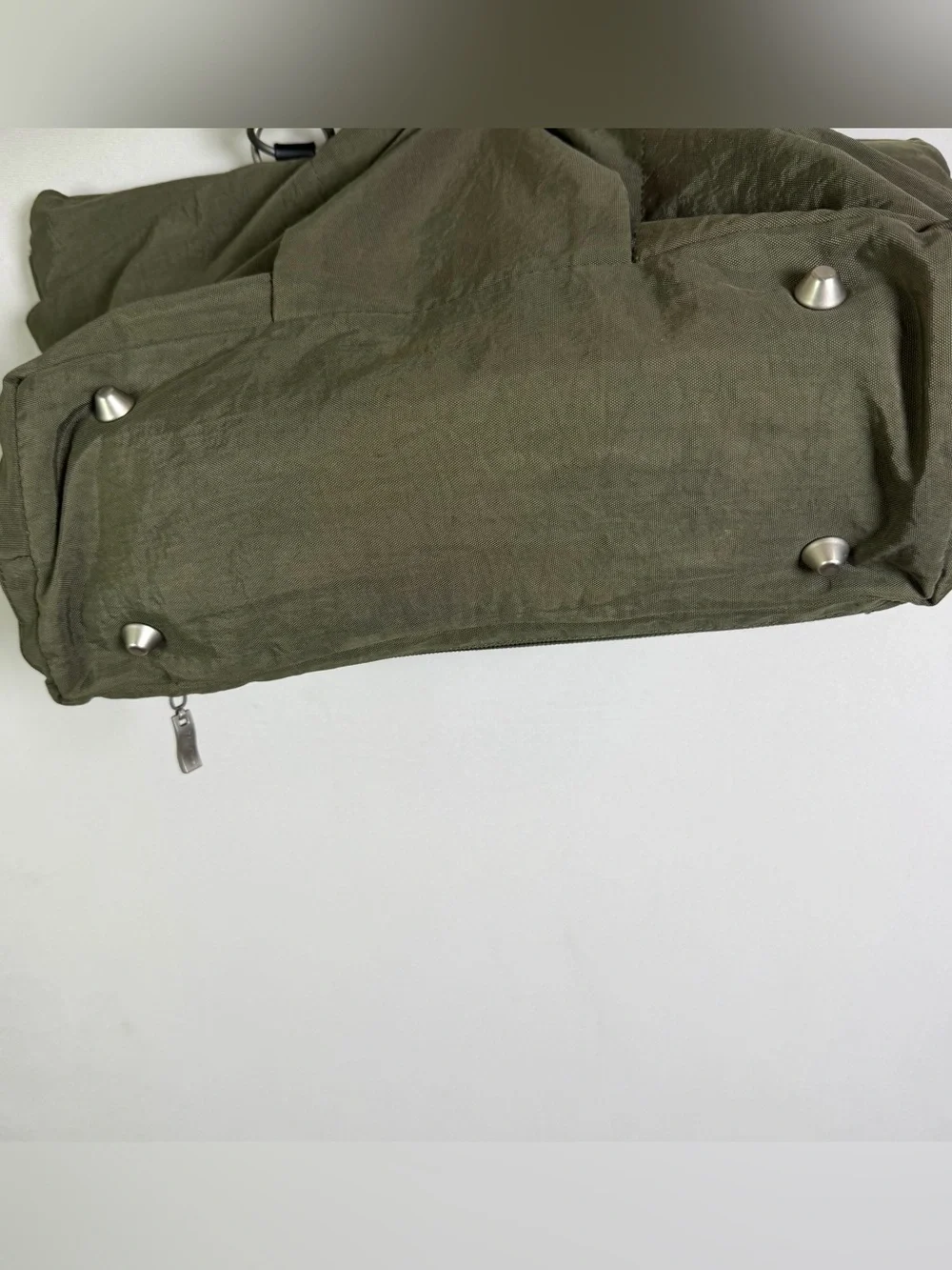 Baggallini Olive Green Large Tote Bag Nylon Multi Pocket Organizer Carryall